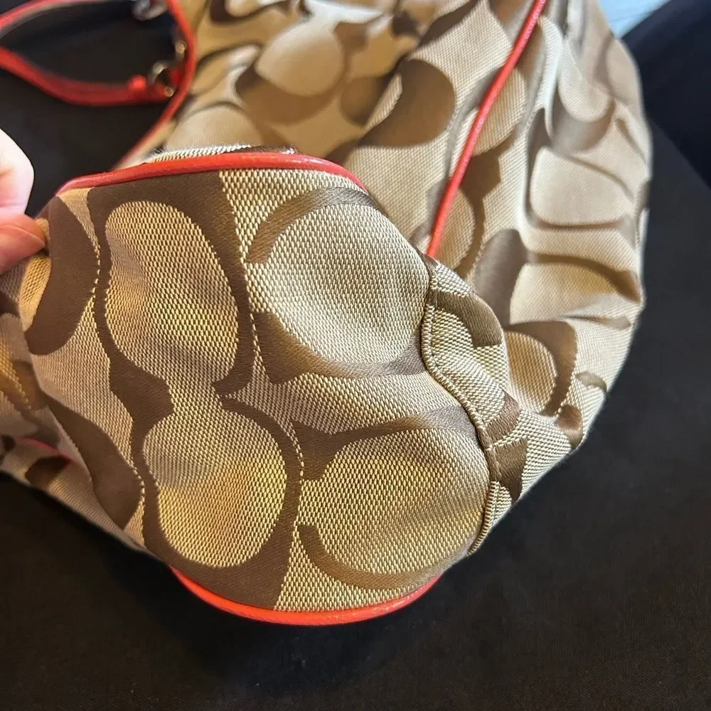 Coach Tan & Red Shoulder Bag Great Condition 14 by 11